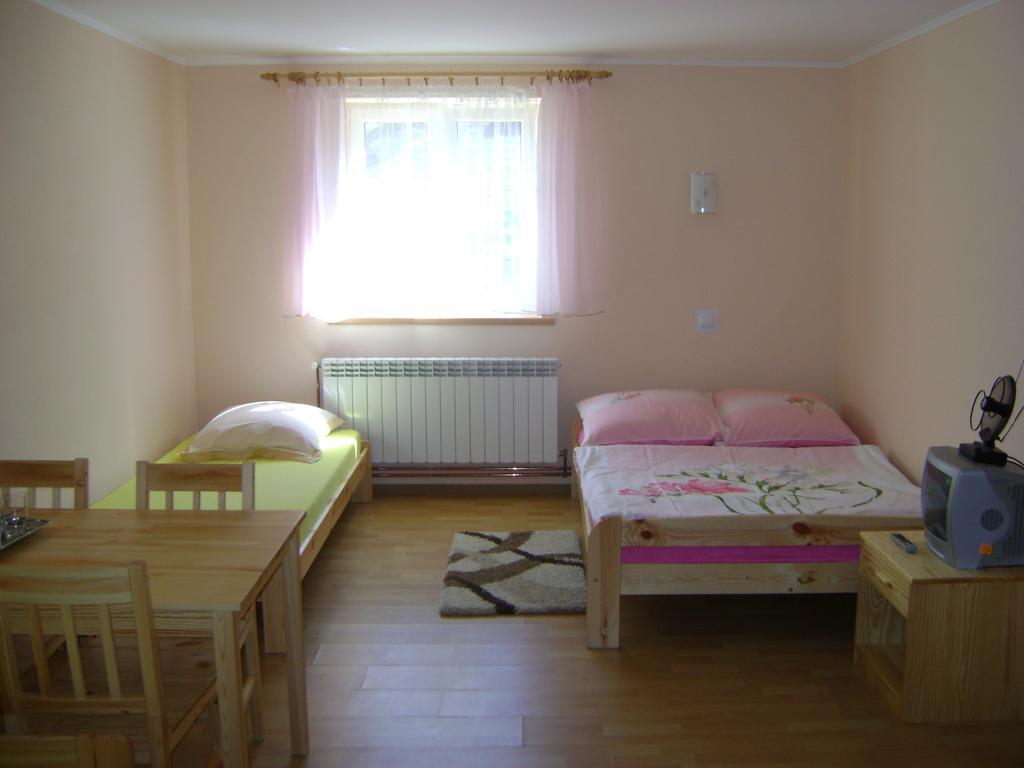 Pokoje Nad Strumykiem W Polanczyku Tel 13- 469 -2257 Exterior foto